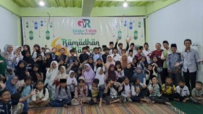 Kegiatan Baksos Guru dan Siswa SD Linimasa di Istana Yatim Gemah Ripah Kuningan