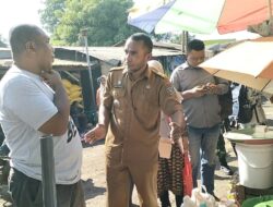 Camat Adonara Timur Kunjungi Pasar Waiwerang Kota