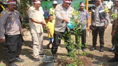 Sambut HUT Bhayangkara ke-78, Polsek Pondok Gede Adakan Giat Sosial Kemanusiaan Bersama Yayasan Rindang Indonesia