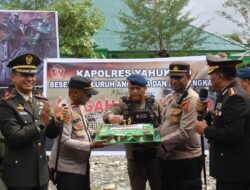 Kodim 1715/Yahukimo Rayakan HUT Ke-79 TNI Bersama Forkopimda dan Masyarakat