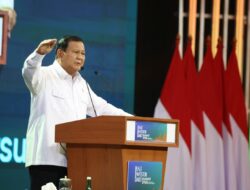 Menhan Prabowo Beri Pandangan di Acara BNI Investor Daily Summit 2024