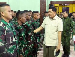 Panglima TNI dan Menhan RI Merayakan Malam Pergantian Tahun Bersama Ribuan Prajurit di Papua