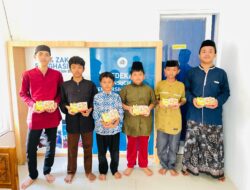 Donasikan 100 Box Nasi Kebuli untuk Anak Yatim Yayasan Cahaya Alam Kabupaten Bekasi