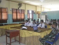 Satgas TMMD Ke-124 Kodim 1501/Ternate Adakan Penyuluhan Wawasan Kebangsaan ke Siswa SMK Fomarimoi