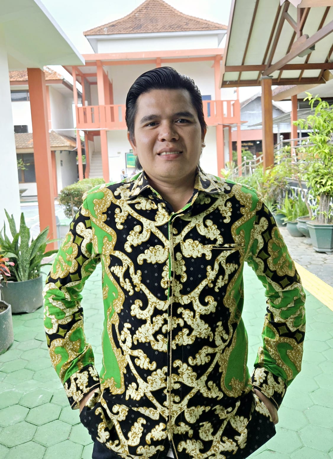 Zainul Arifin SH