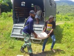 Satgas TMMD Ke-124 Kodim 1501/Ternate dan Warga Berkolaborasi Angkut Material Pembangunan