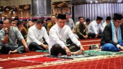 Panglima TNI Bersama Presiden RI Jalankan Salat Idul Adha di Masjid Istiqlal