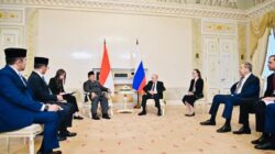 Menhan Sjafrie Dampingi Presiden Prabowo Melakukan Pertemuan Bilateral dengan Presiden Vladimir Putin