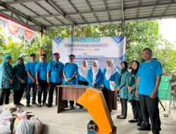UNBAJA Hibahkan Alat Cetak Paving Blok dari Limbah Styrofoam kepada Warga Lebak Denok