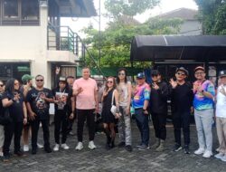 Fun Run 2025 Bekasi Berhasil, Wali Kota Tri Adhianto Berikan Penghargaan kepada Panitia