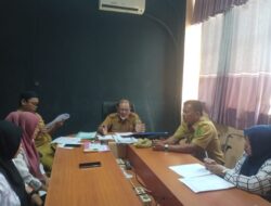 Evaluasi Kinerja Staf, Kabid Humas Diskominfo Takalar Pimpin Rapat Rutin Mingguan