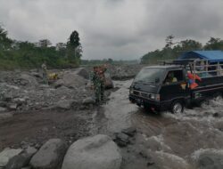 TNI Respon Cepat Tangani Dampak Erupsi Gunung Semeru