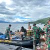 Banjir Putuska Akses, TNI Tempuh 12 Mil Lalui Danau Singkarak Salurkan Bantuan