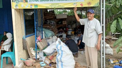 Ayo Nabung di Bank Sampah Husada RW 09 Jatibening, Pondok Gede, Bekasi
