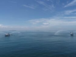 Bakamla RI dan Indian Coast Guard Gelar Passing Exercise di Laut Jawa