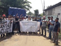 Perwakilan Warga Mustika Grande Geruduk TPA Burangkeng Tuntut