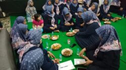 Warga RT 10 Ciracas Gelar Arisan dan Halal Bihalal, Bahas Keamanan hingga Program Sosial