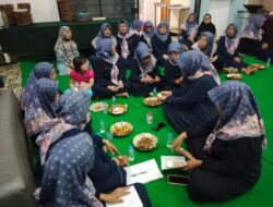 Warga RT 10 Ciracas Gelar Arisan dan Halal Bihalal, Bahas Keamanan hingga Program Sosial