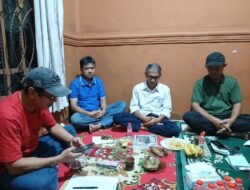 Warga RT 10 RW 02 Ciracas Menggelar Kegiatan Arisan Dengan Bahas Masalah Sampah dan Ekonomi Sosial Warga