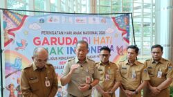 Kemendagri Gencarkan Pembagian Bendera Merah Putih