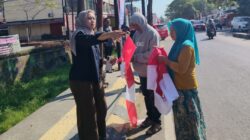 Diskominfo Takalar dan Jajaran Pasang Umbul-Umbul, Semarakkan HUT ke-81 Kemerdekaan RI di Sepanjang Jalan Poros