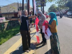 Diskominfo Takalar dan Jajaran Pasang Umbul-Umbul, Semarakkan HUT ke-81 Kemerdekaan RI di Sepanjang Jalan Poros