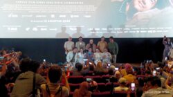 Debut Cesa, Rieke Lepas Bayang Oneng